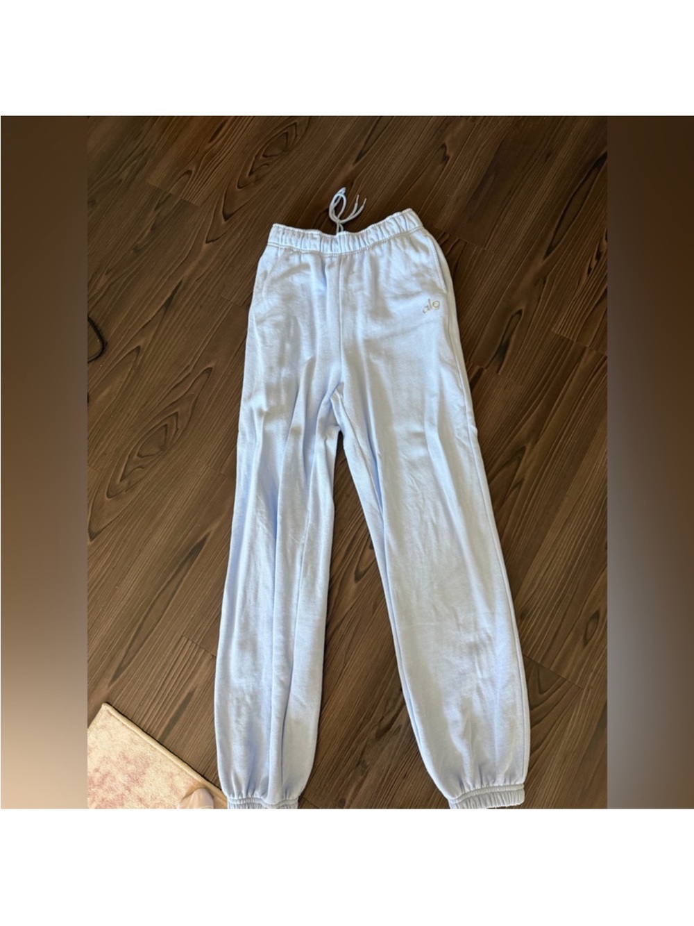 ALO Accolade Sweatpant - Seashell Blue - Small - Picture 6 of 8